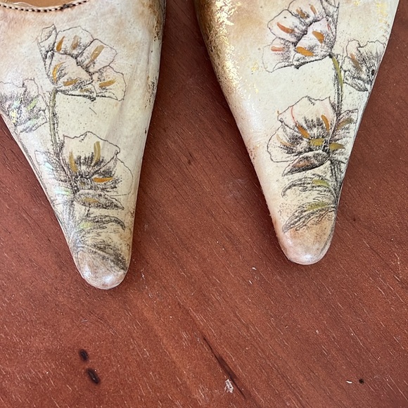 XTC shoes size 37 made in n Italy metallic flower design sling back leather - Picture 5 of 6